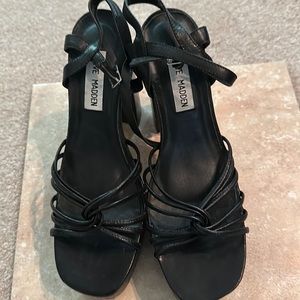 Steve Madden Black Leather Platform Sandals Excellent Condition